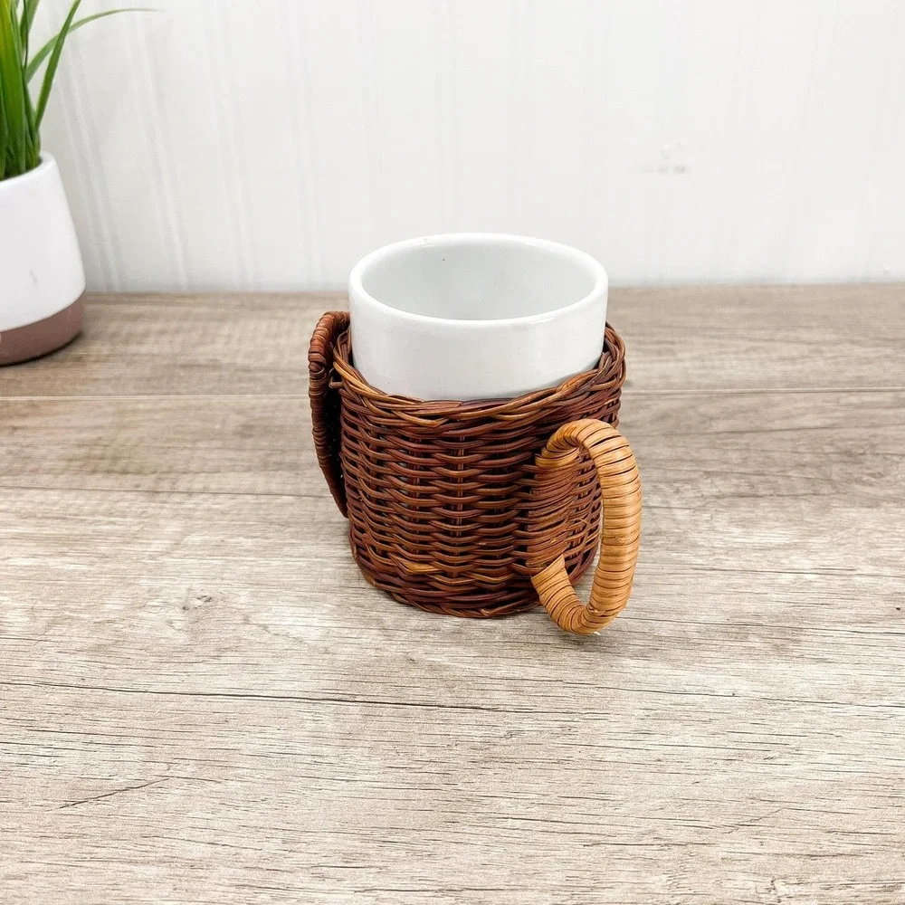 Vintage Wicker Elephant Planter: Retro Elephant Coffee‎ Cup